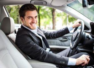 Julien, conseiller en achat de voiture