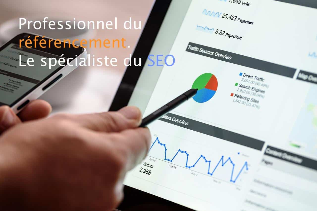 Main avec stylet posée sur écran affichant des statistiques web